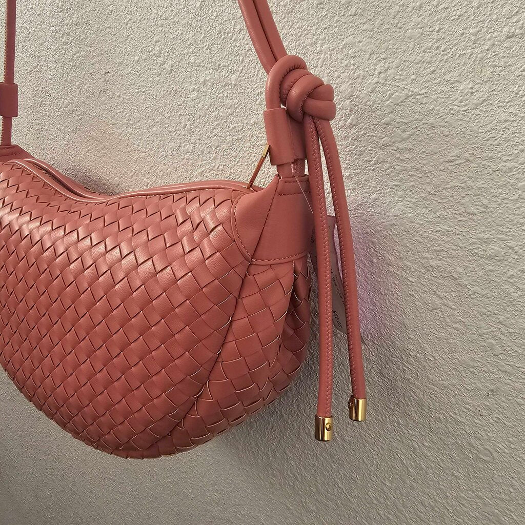 Woven vegan shoulder bag
