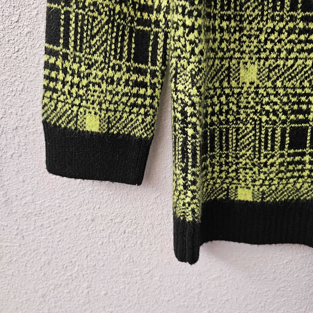 NWT Print sweater