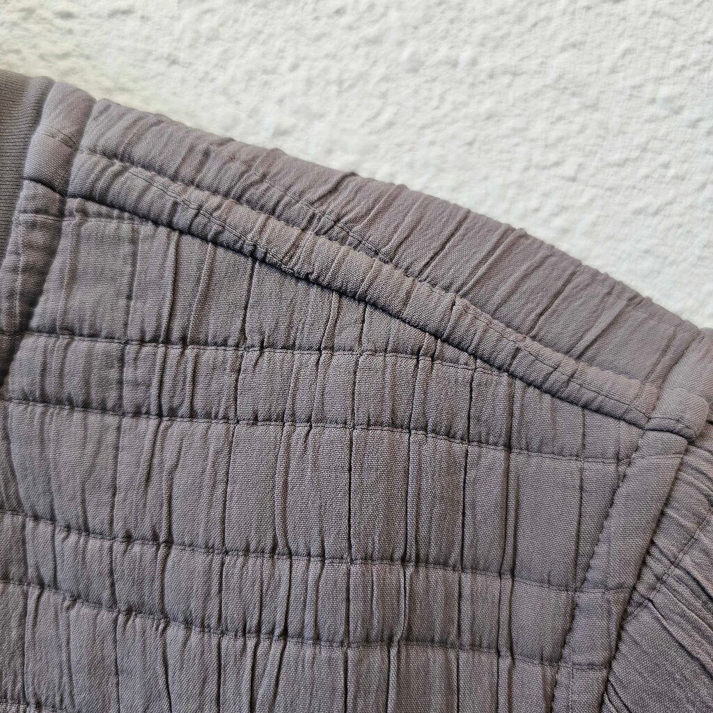 Textured bomber jacket zip
