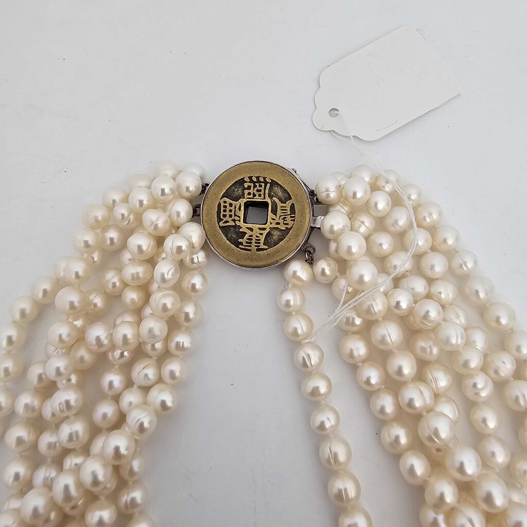cultured freshwater pearls