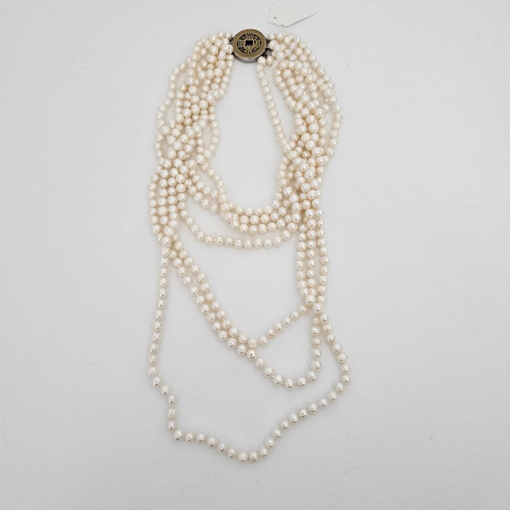 cultured freshwater pearls