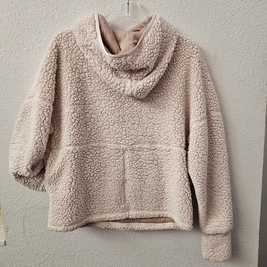 Hooded fleece pullover