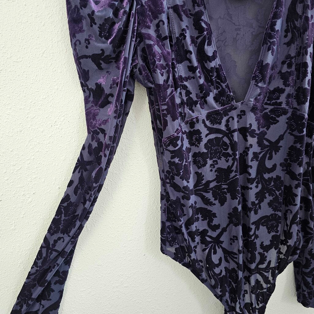 NWT Velvet