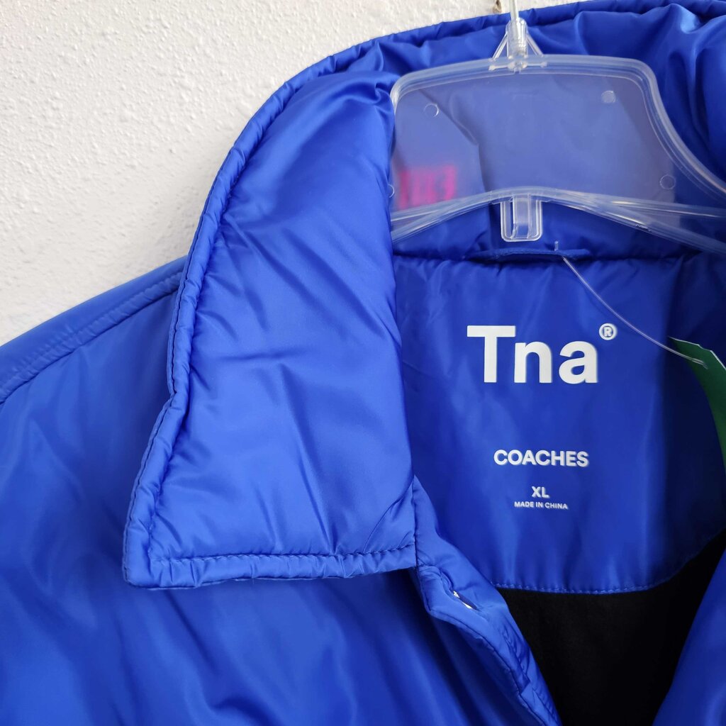 Coaches Puffer