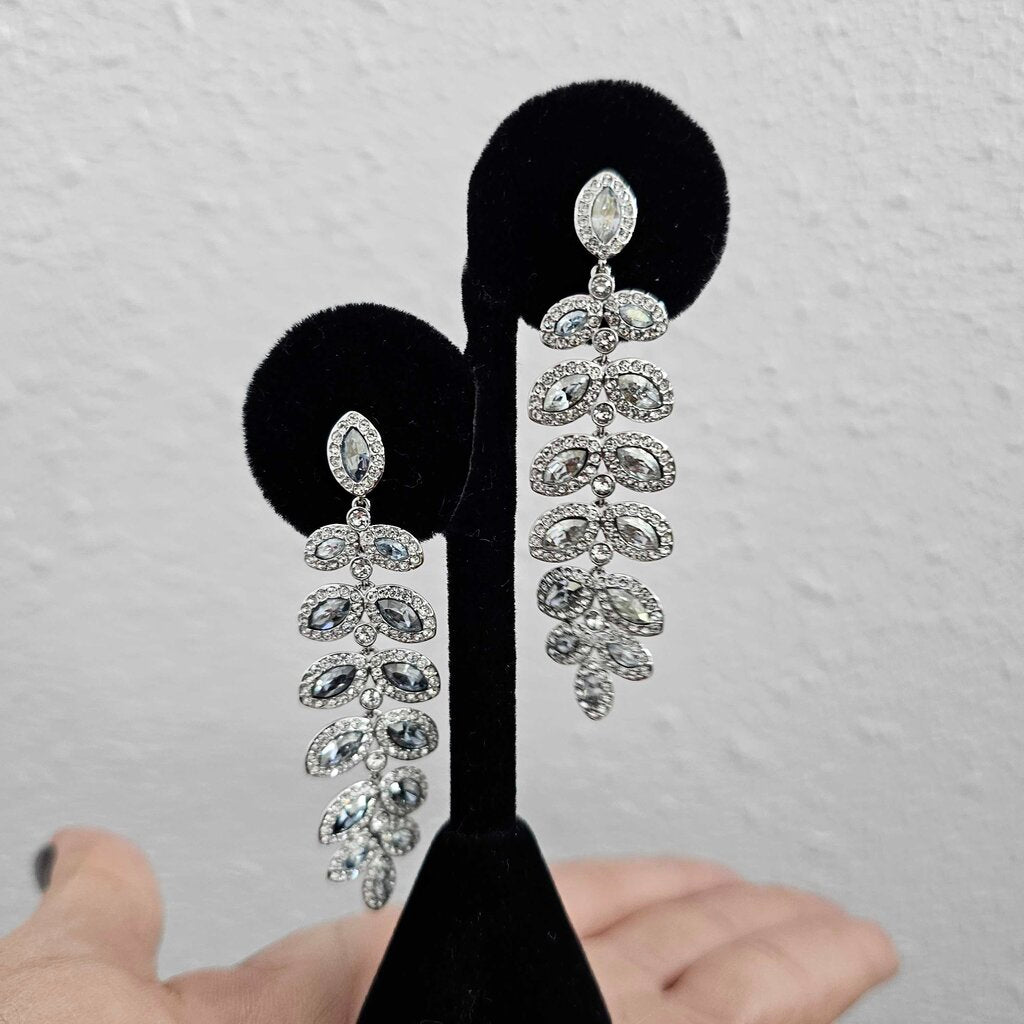 Swarovski Leaf like drop