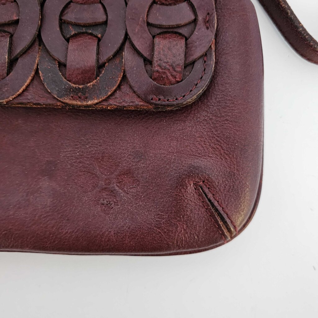 Woven Circle Leather