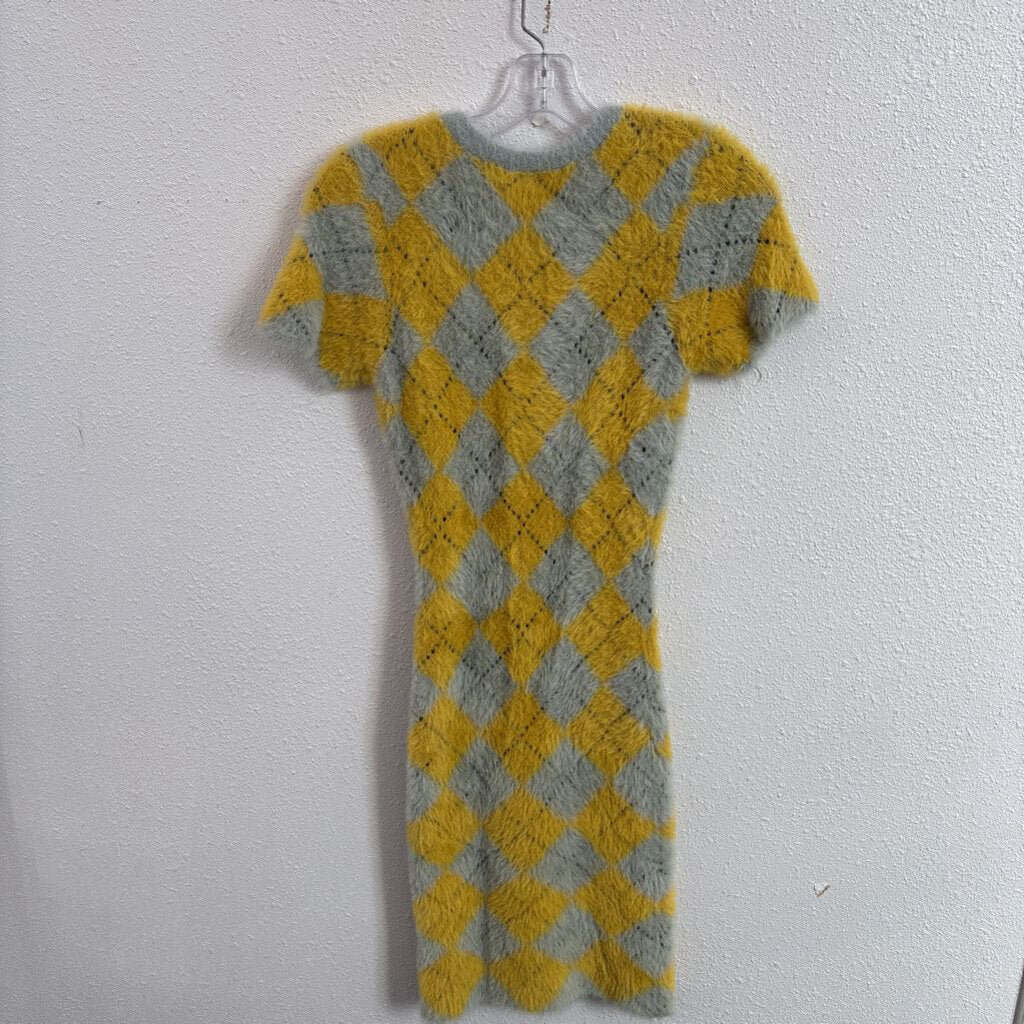 checkered short fuzzy