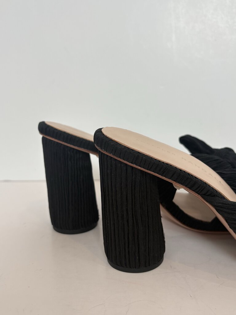 pleated bow heel