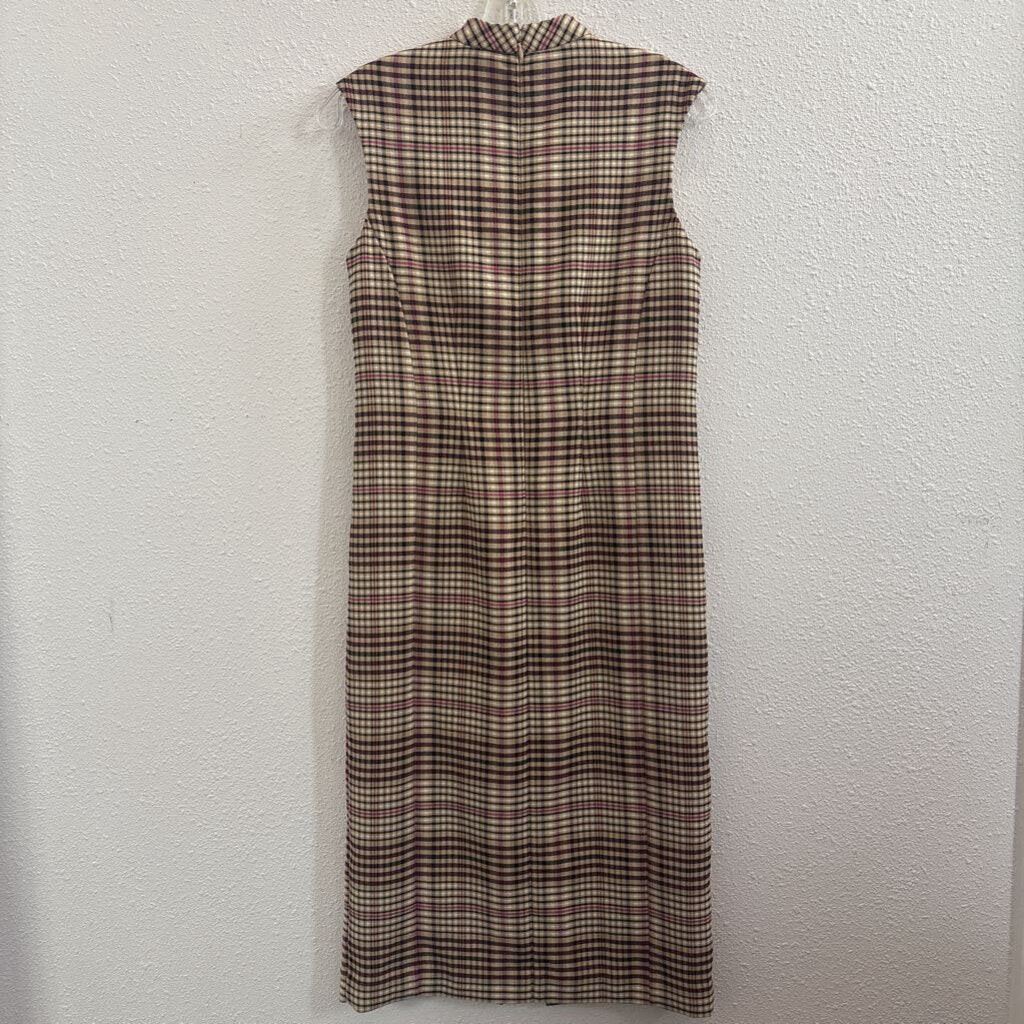 sleeveless plaid
