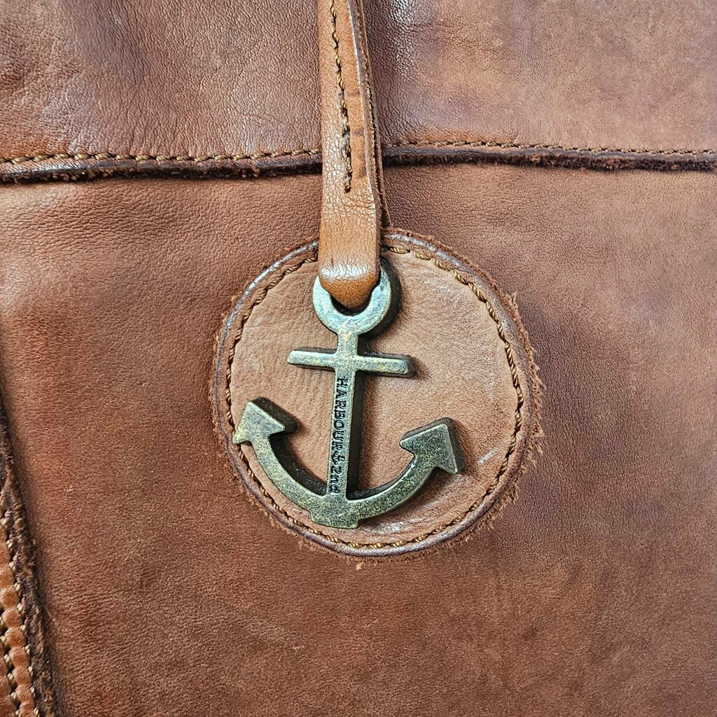 Leather tote