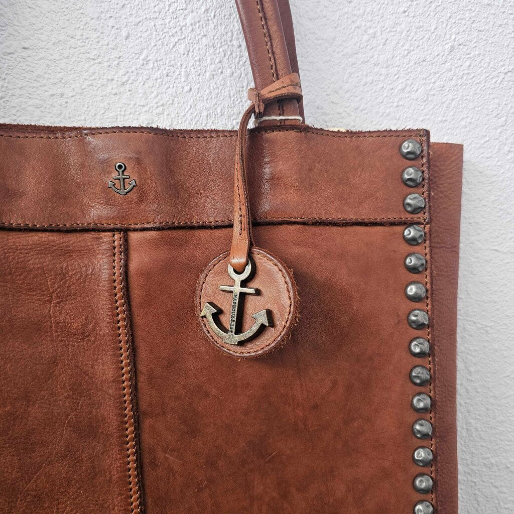 Leather tote