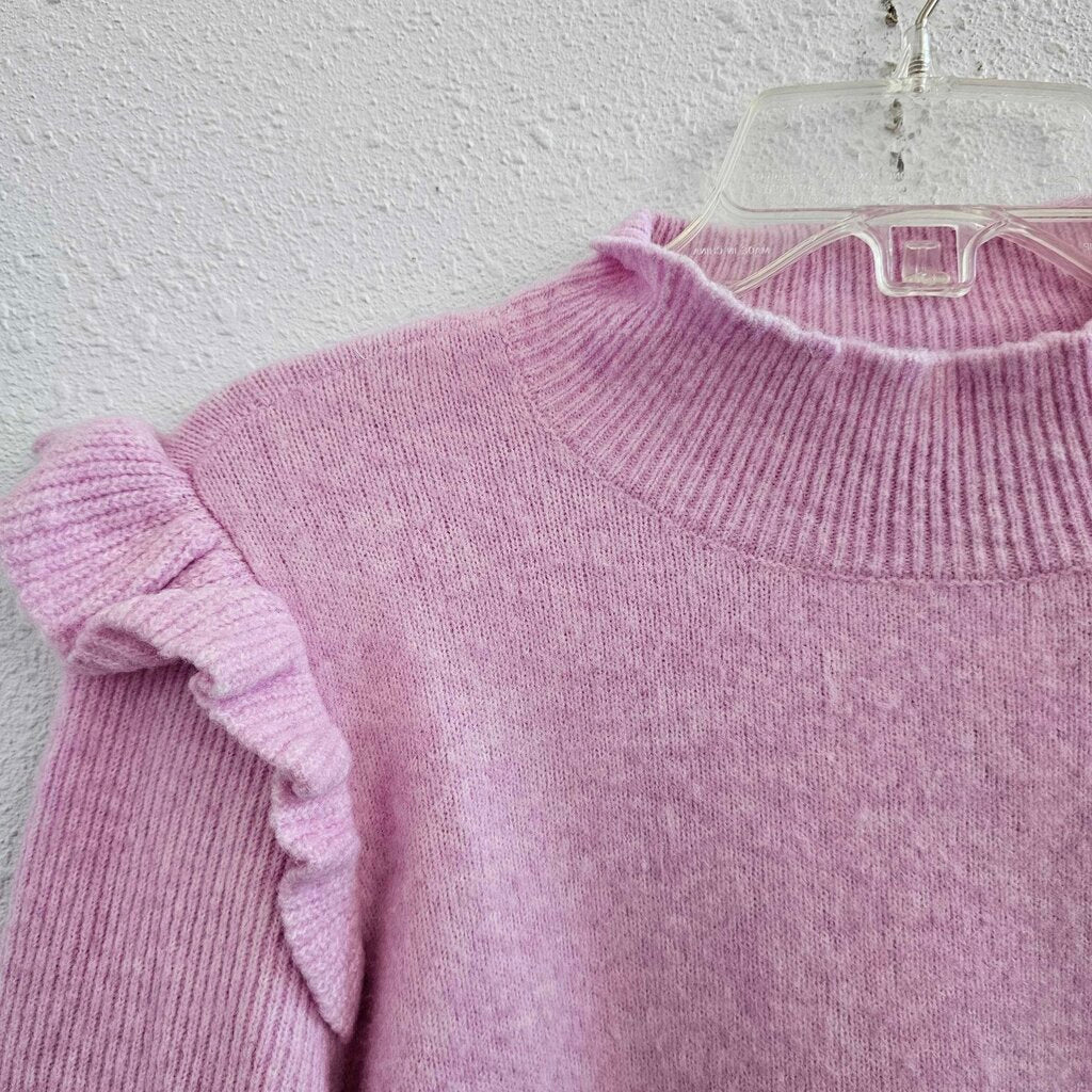 Ruffle shoulder