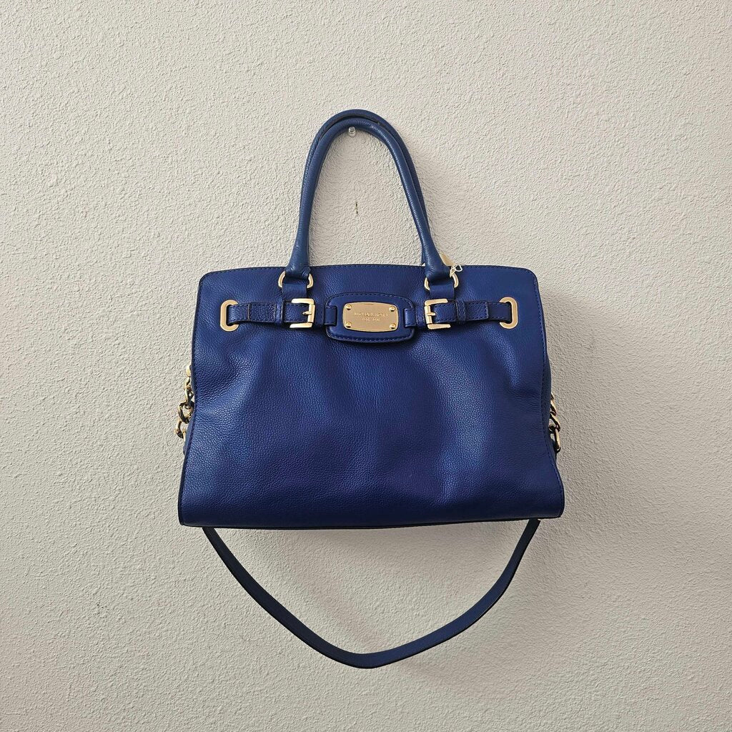 Leather tophandle with long strap