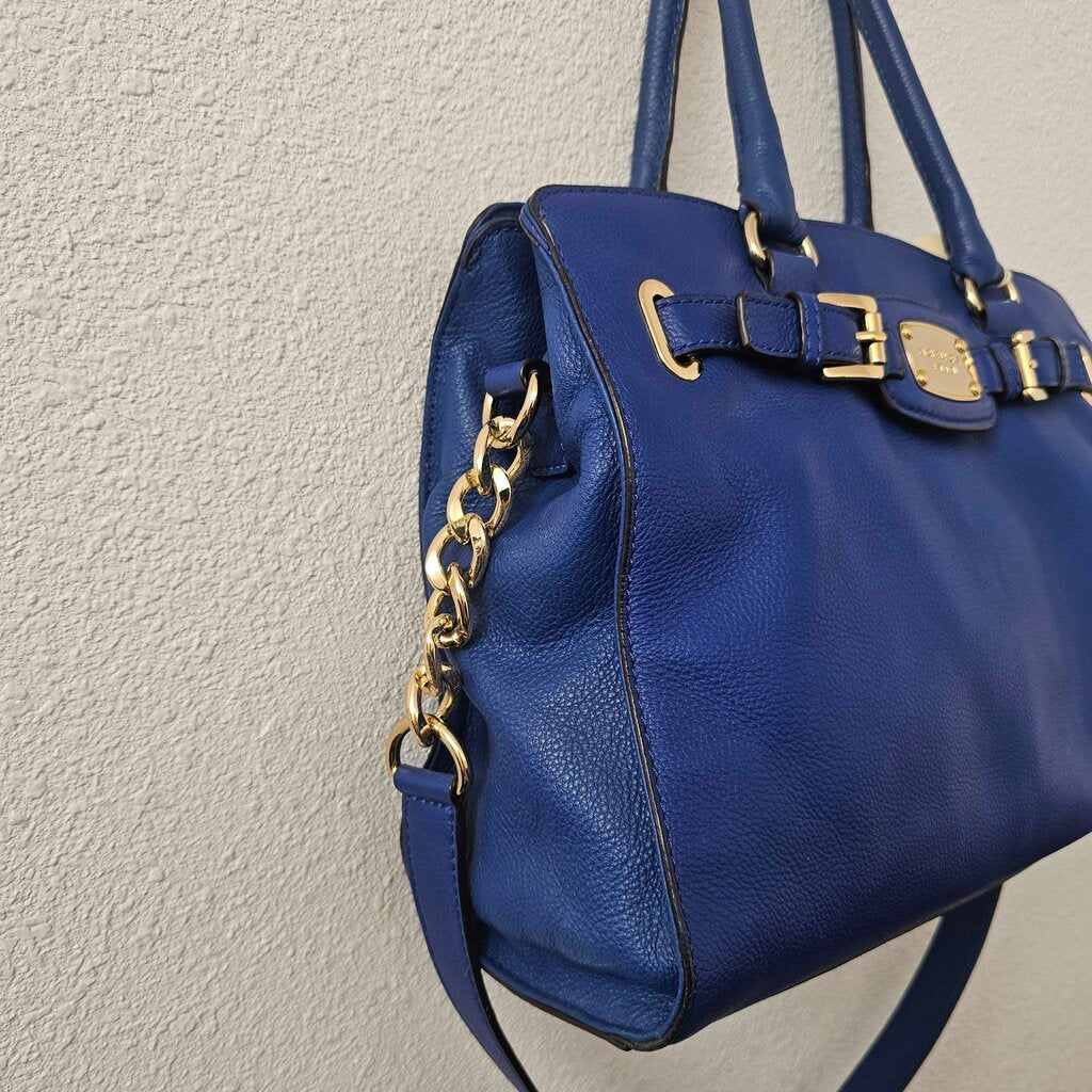 Leather tophandle with long strap