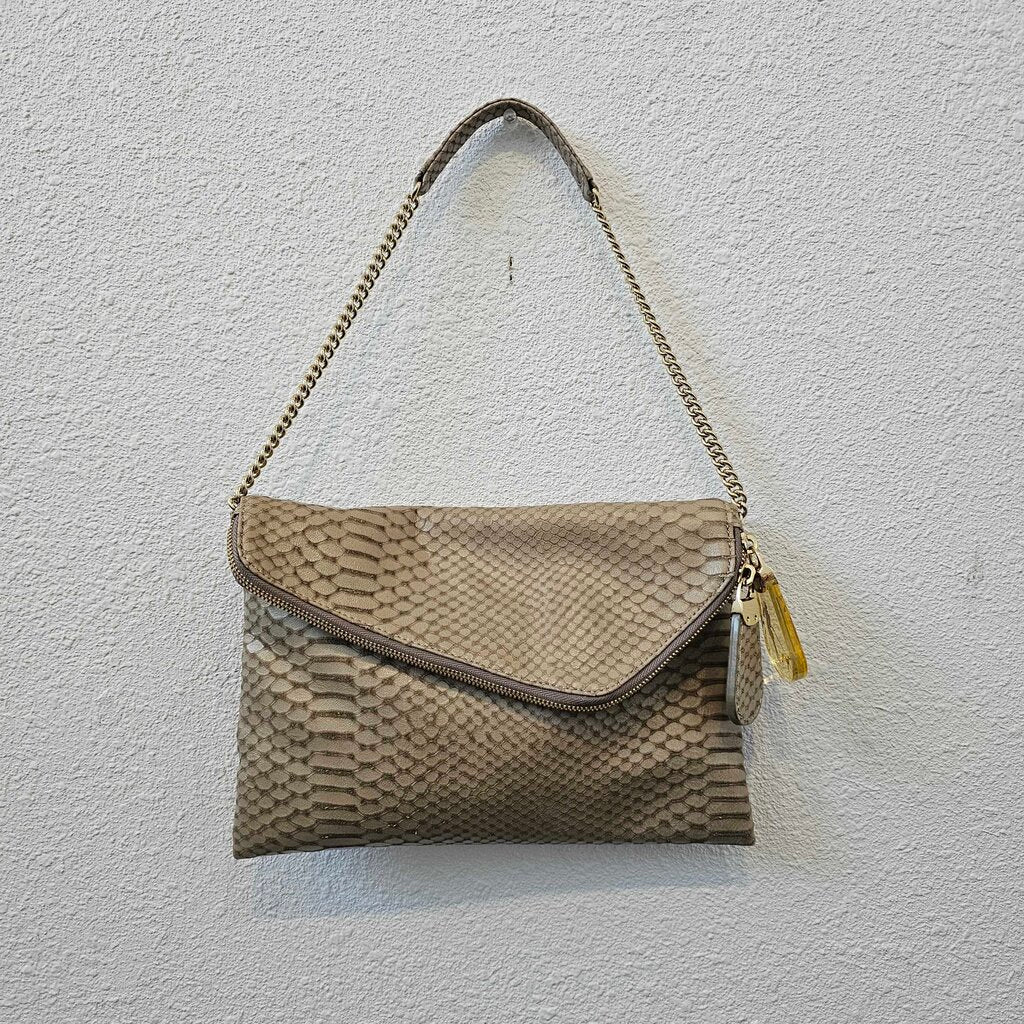 shoulder/snake