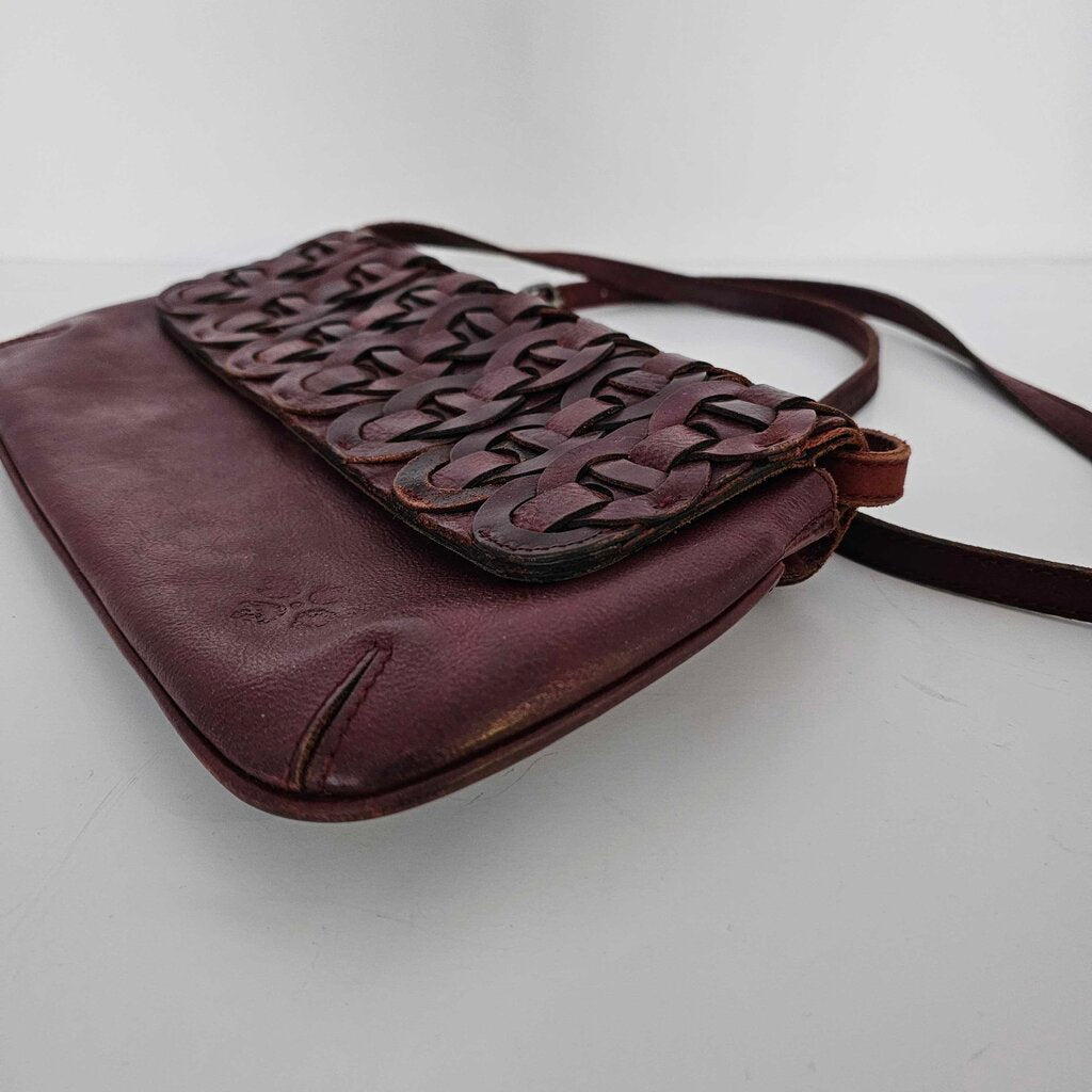 Woven Circle Leather