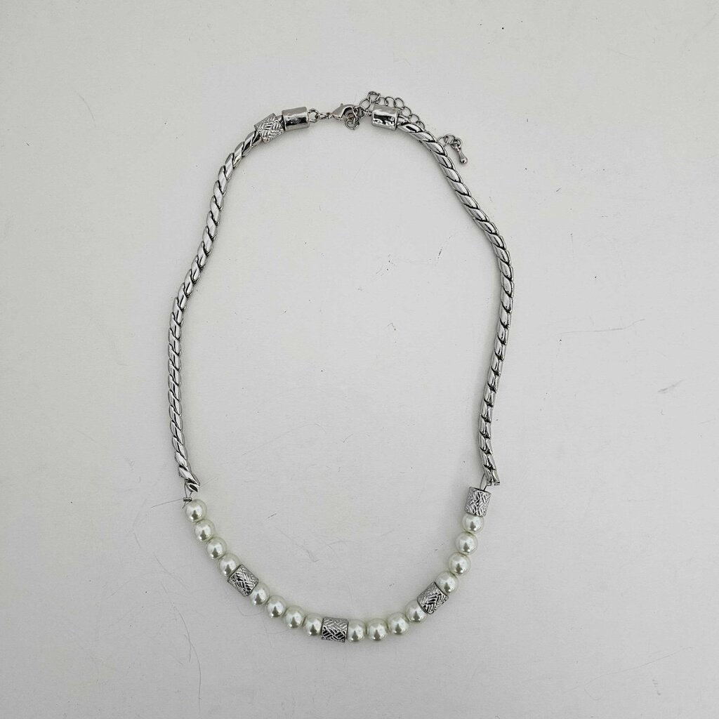 pearls & etched bars necklace