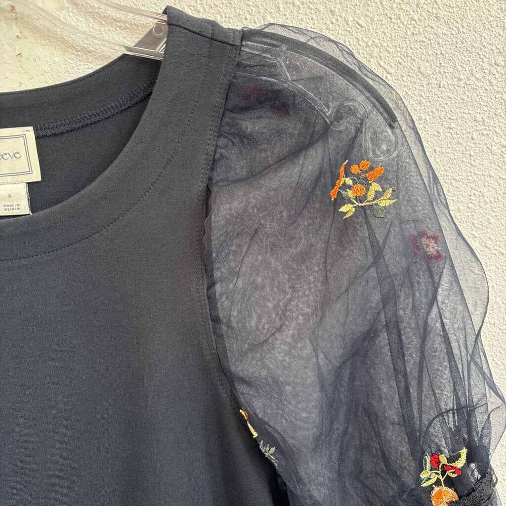 sheer puff sleeve