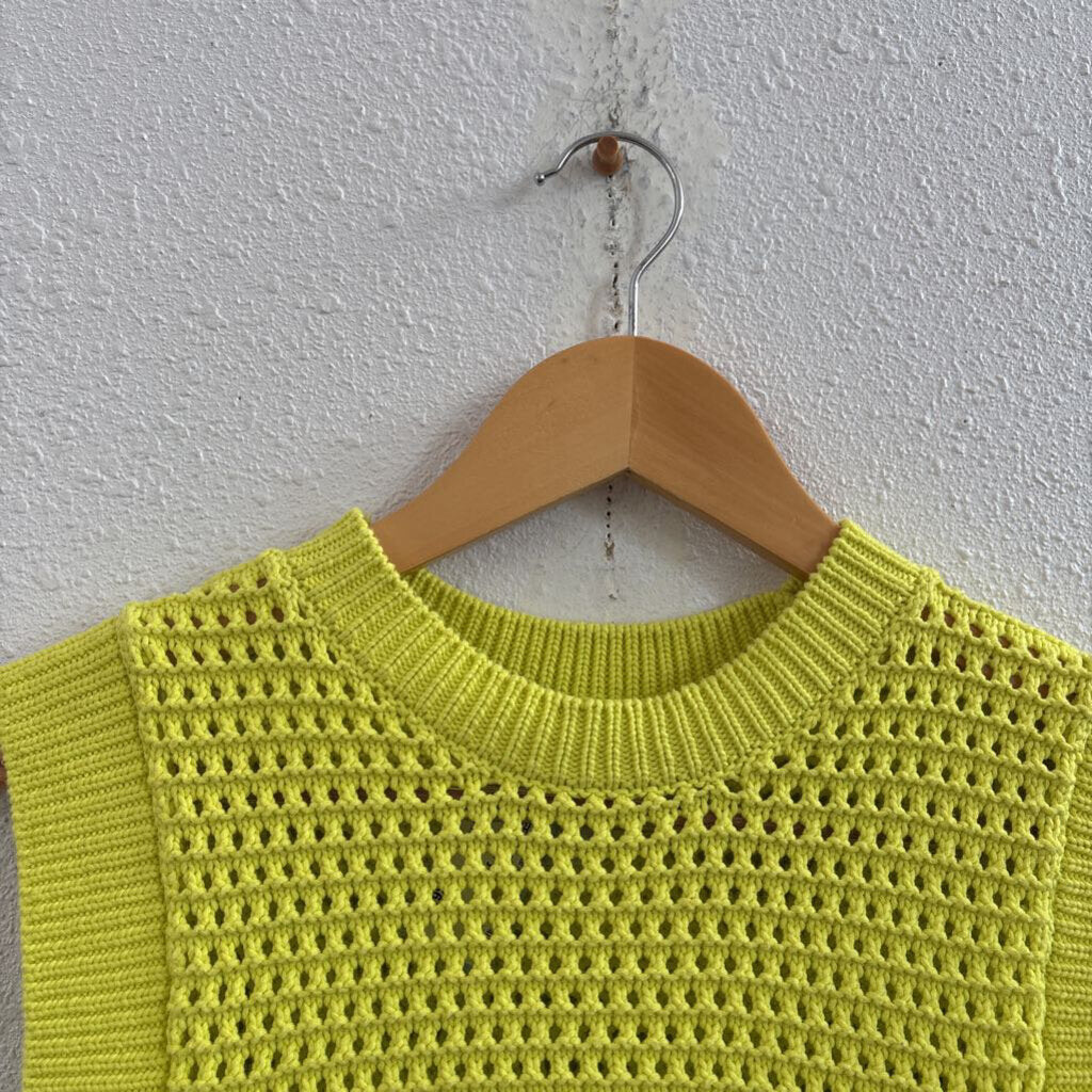 loose knit sleeveless