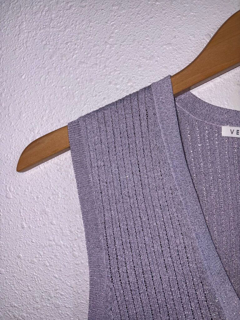 v neck