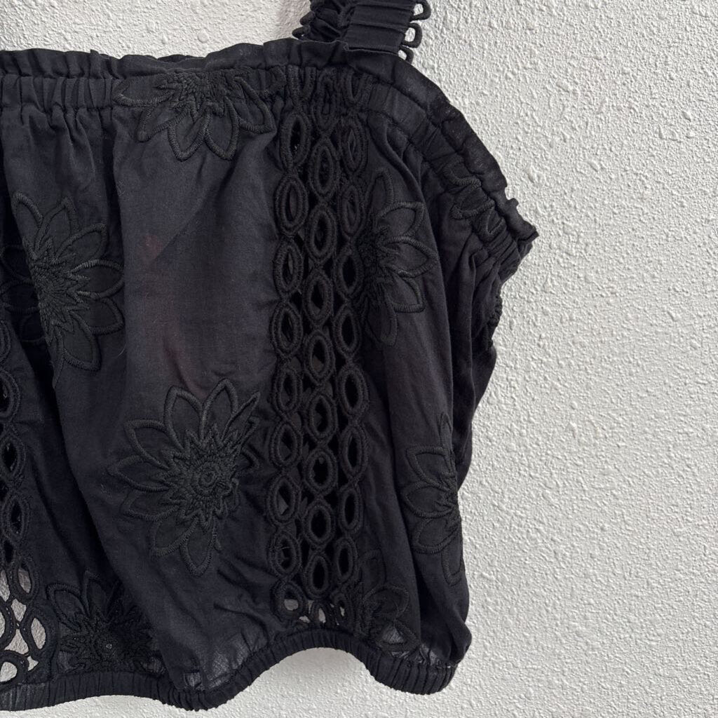 Eyelet