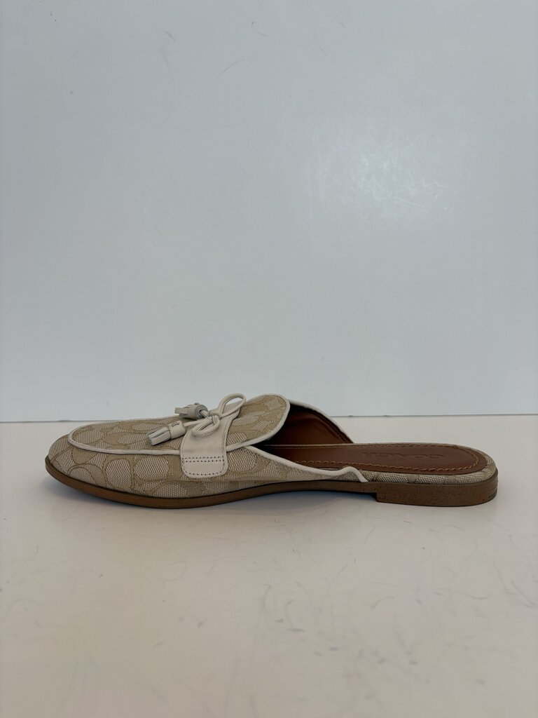 mule/tassel