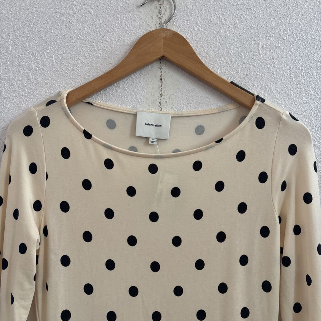 dots