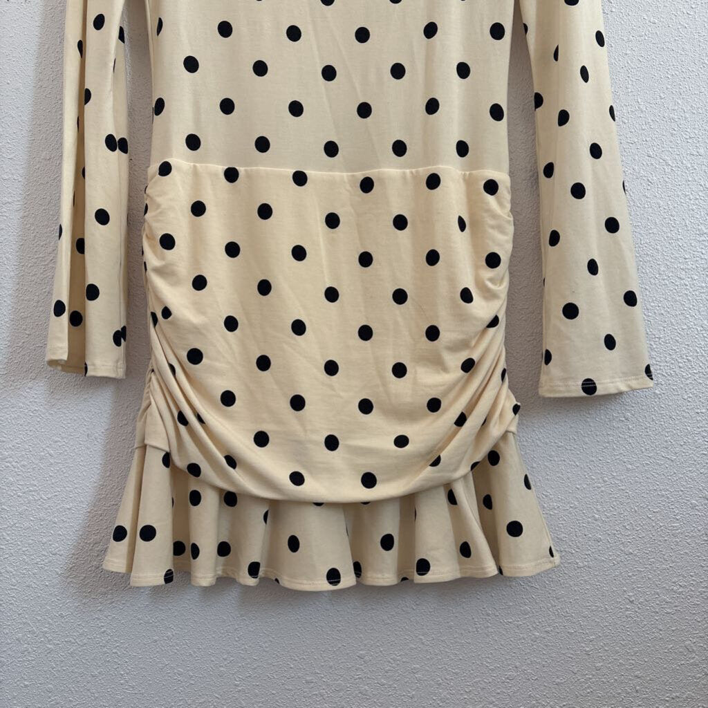 dots