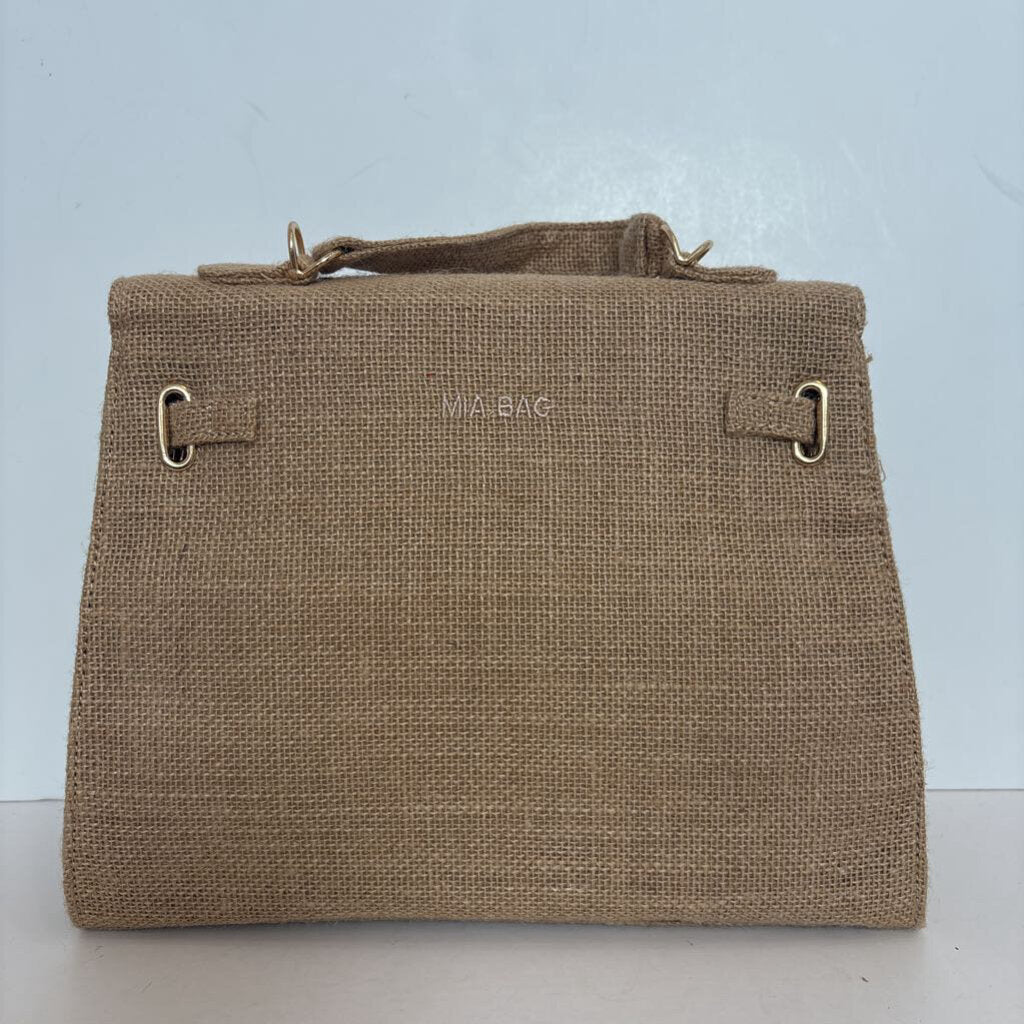 burlap/flowers