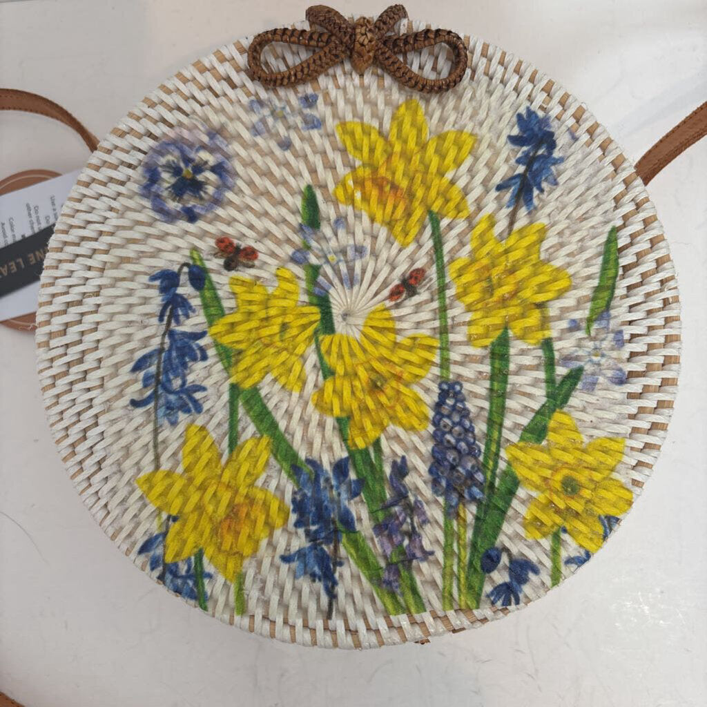 NWT Round Basket