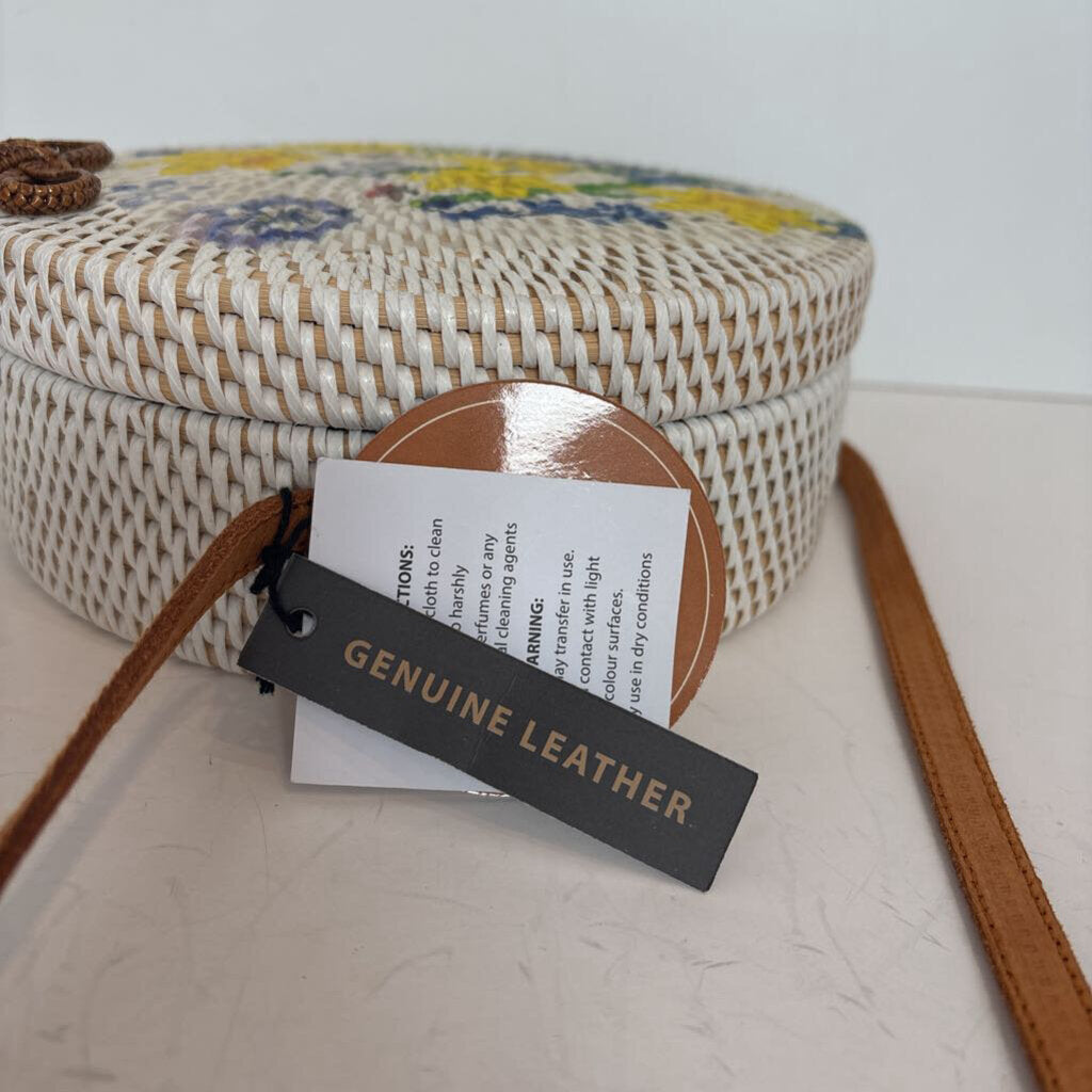 NWT Round Basket