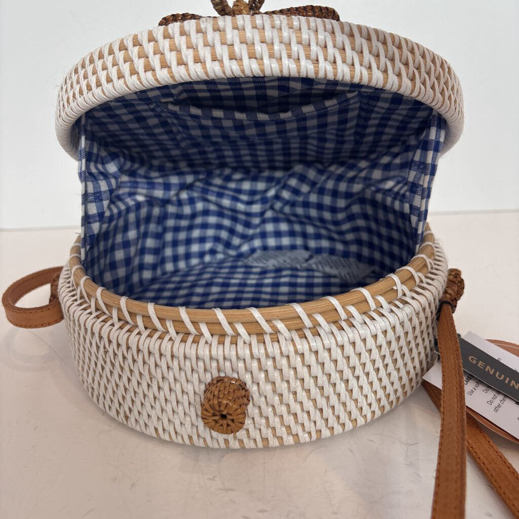 NWT Round Basket