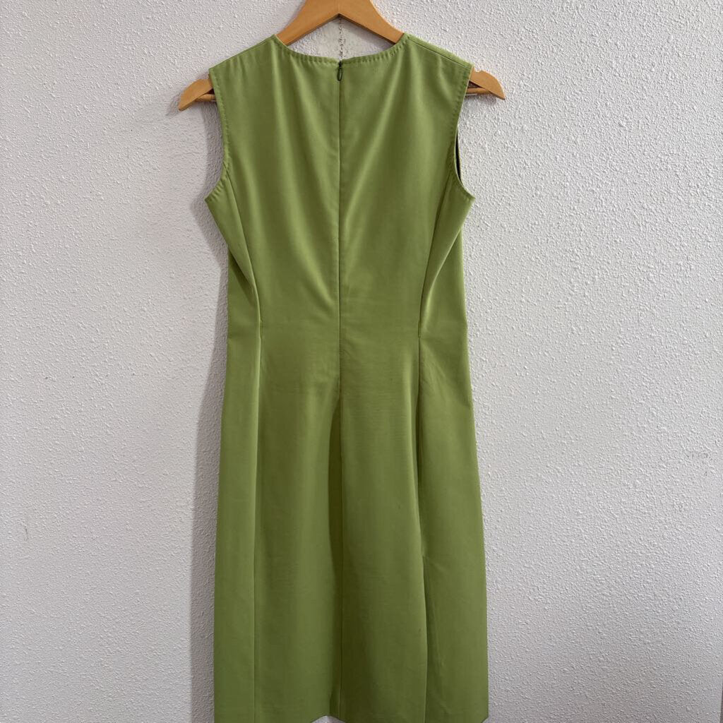 sleeveless
