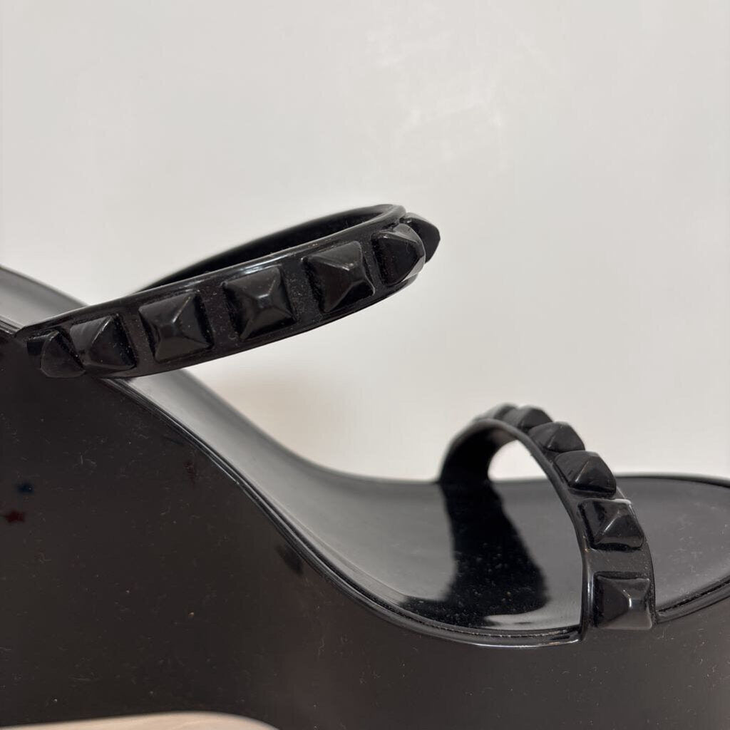 Studded Jelly