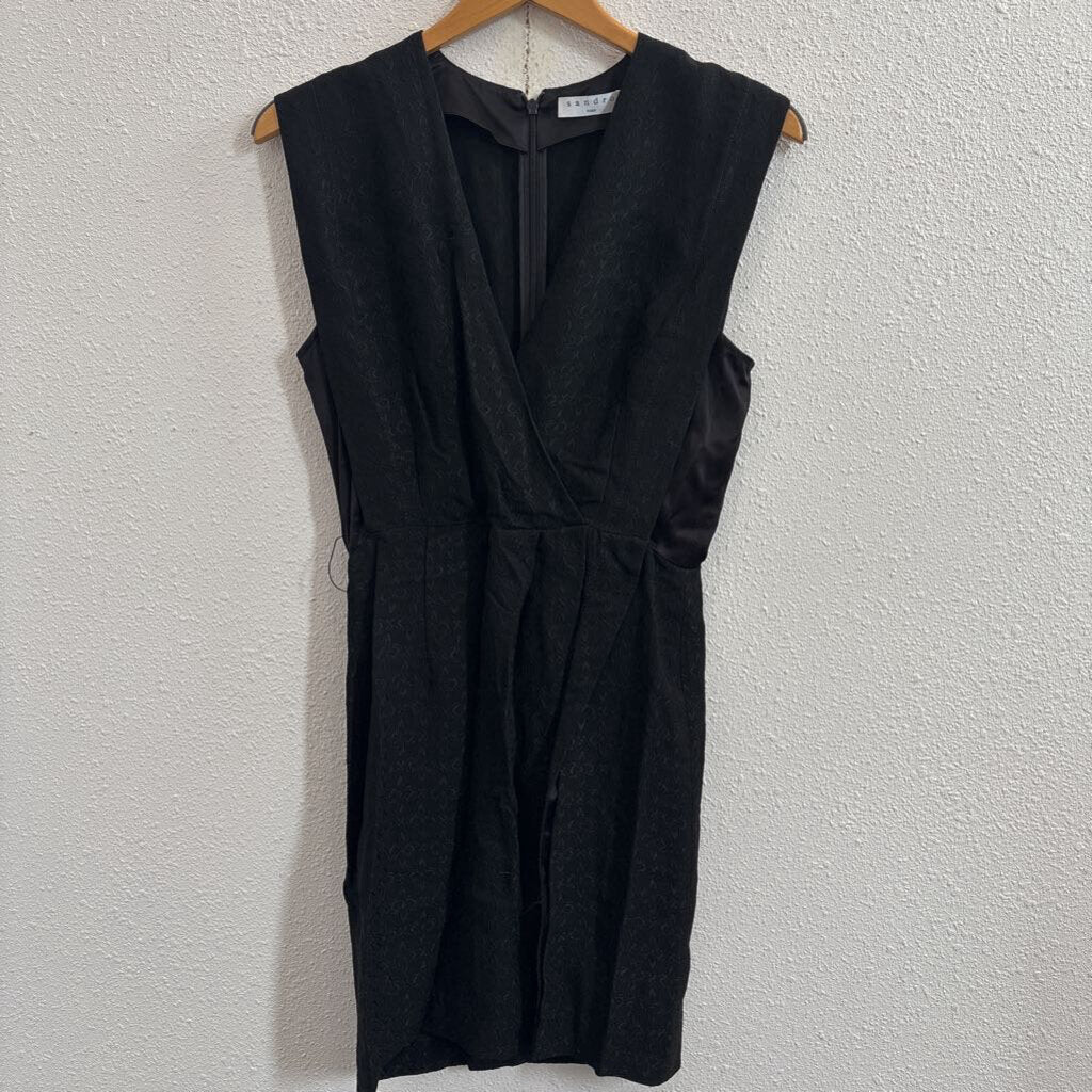 sleeveless
