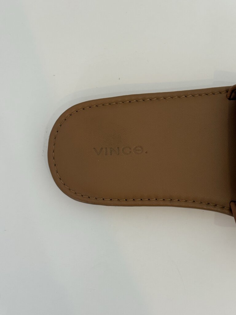 slip-on, quilted toe