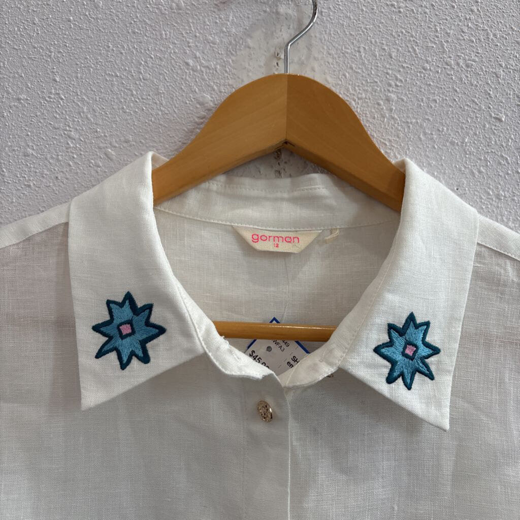 embroidered/button