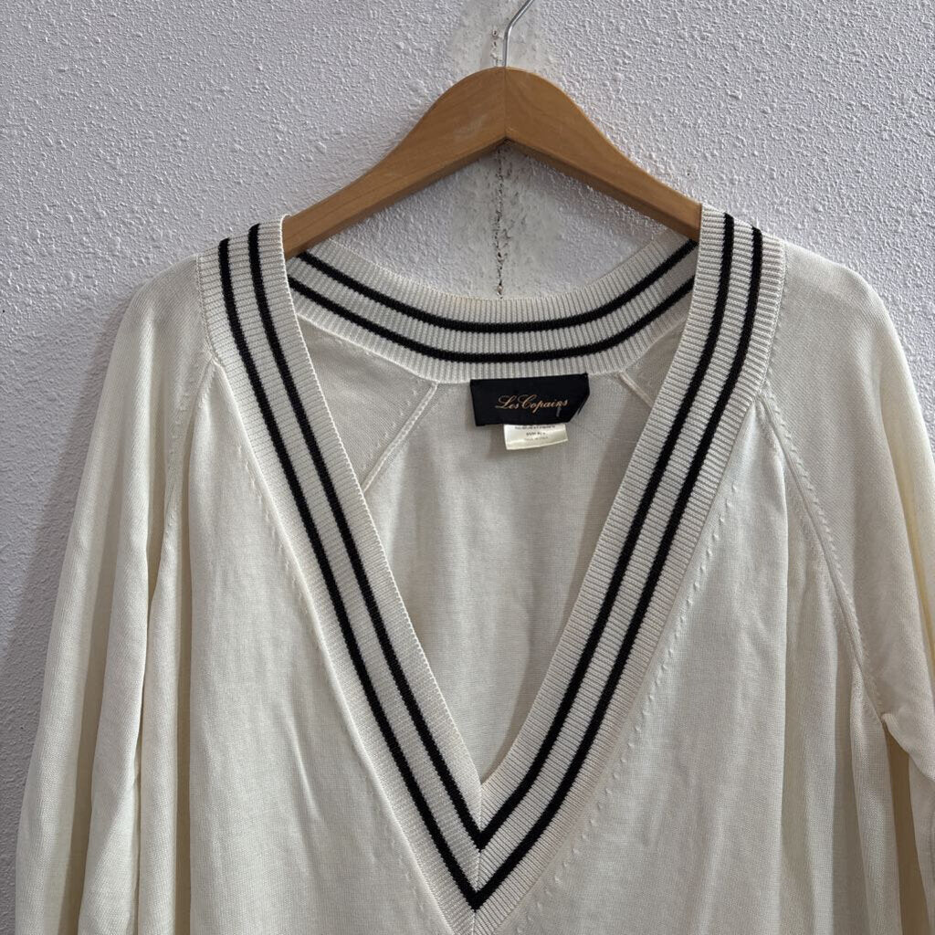 v neck
