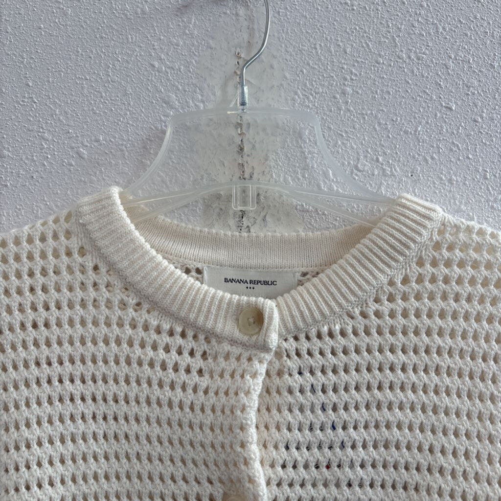 Button loose knit