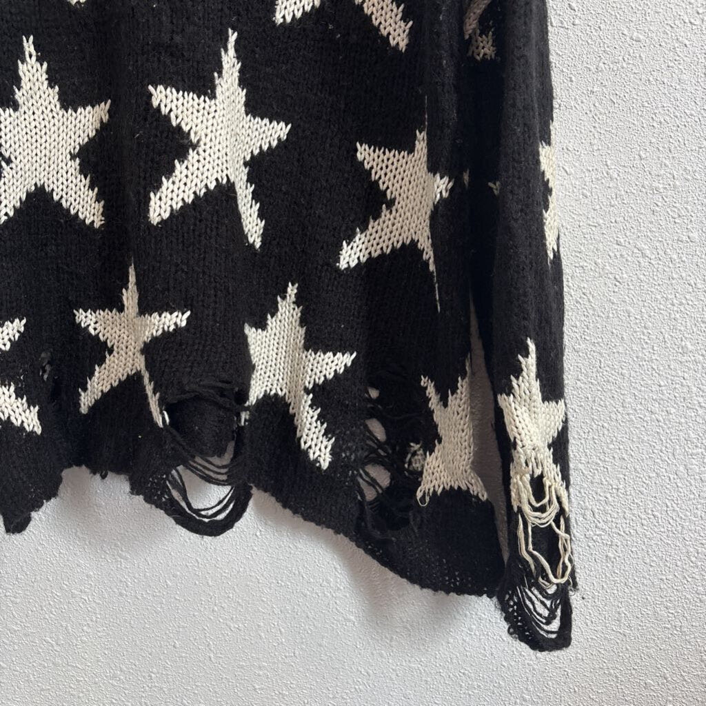 Star Print Distressed