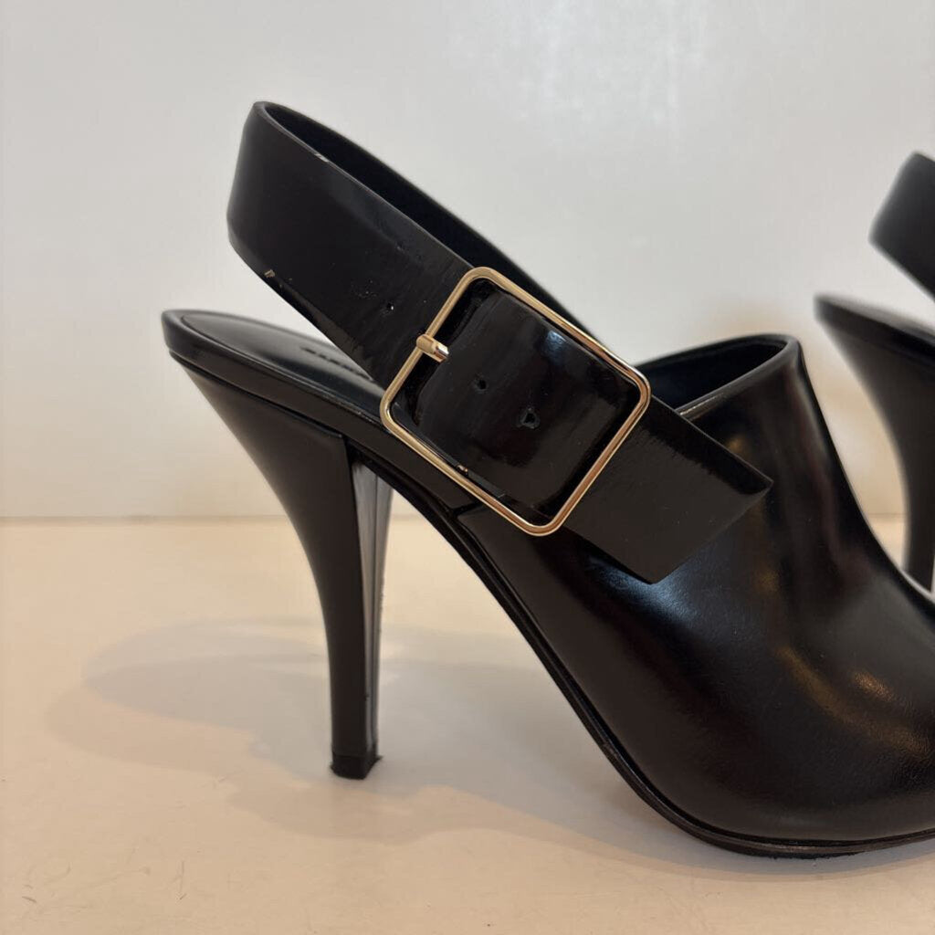 slingback