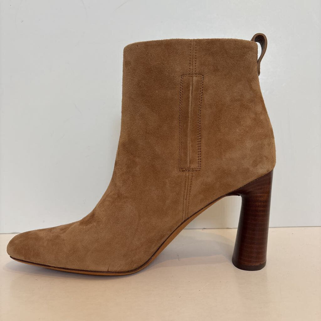 suede short