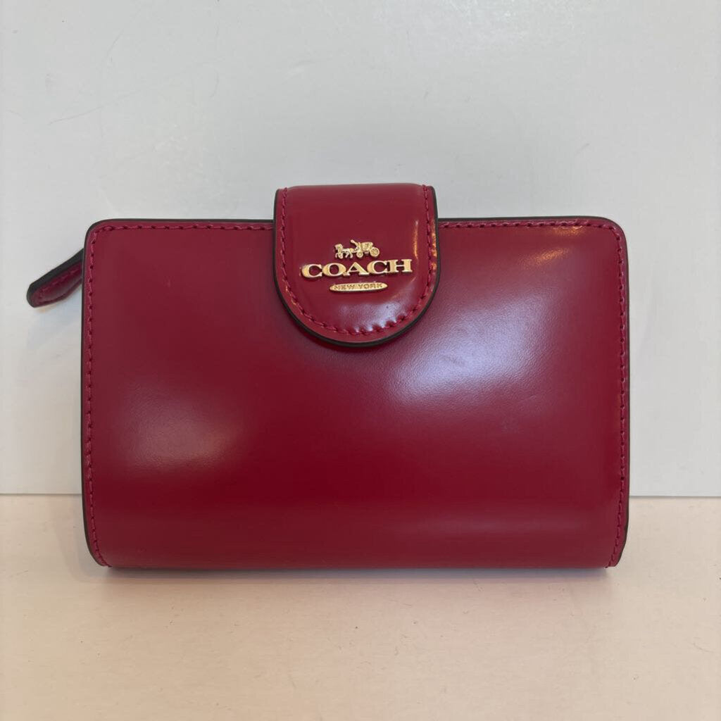 corner zip wallet