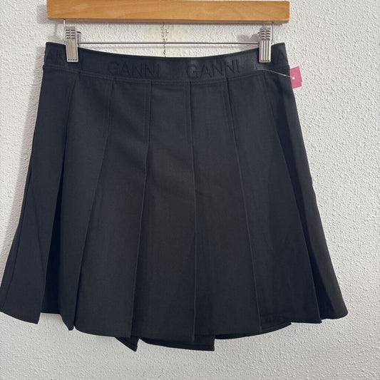 Pleated mini